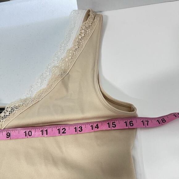 BANANA REPUBLIC Lace Trim Cami Tank Lot Of 2 Adjustable L Y2K 90’s White Beige - Picture 7 of 10